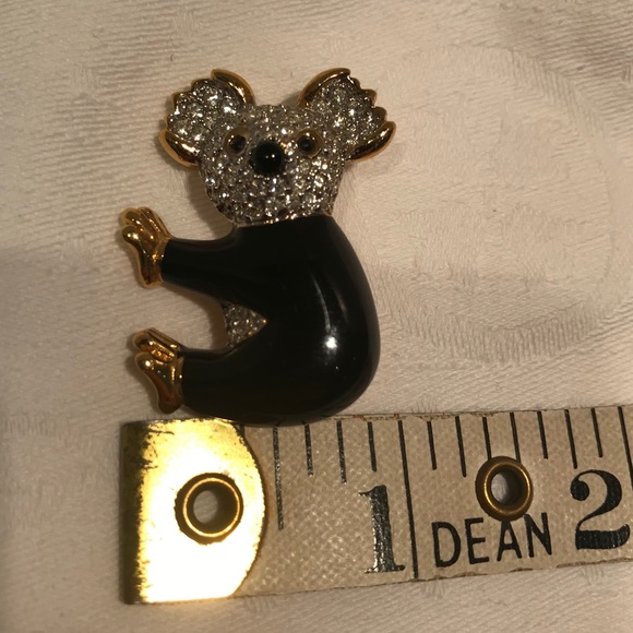 D'ORLAN KOALA BLACK ENAMEL AND CRYSTAL BROOCH - Picture 6 of 12